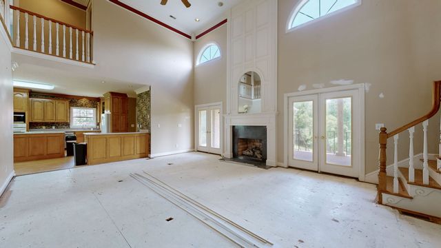 623 Shun Pike, Cottontown, TN 37048