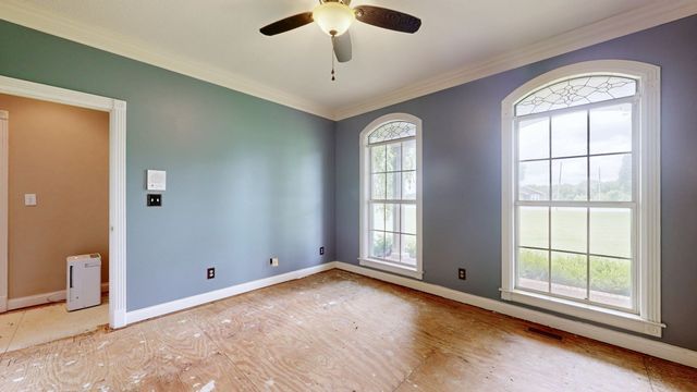 623 Shun Pike, Cottontown, TN 37048
