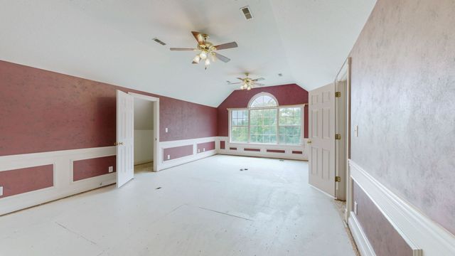 623 Shun Pike, Cottontown, TN 37048