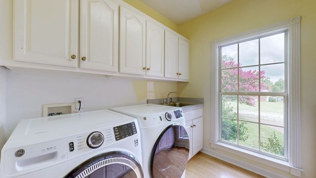 623 Shun Pike, Cottontown, TN 37048