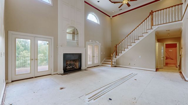 623 Shun Pike, Cottontown, TN 37048