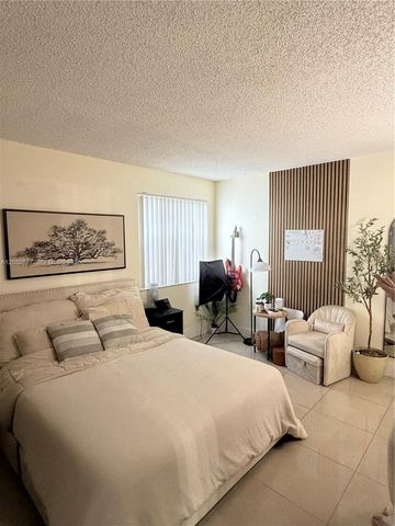 9705 Fontainebleau Blvd B108, Miami, FL 33172