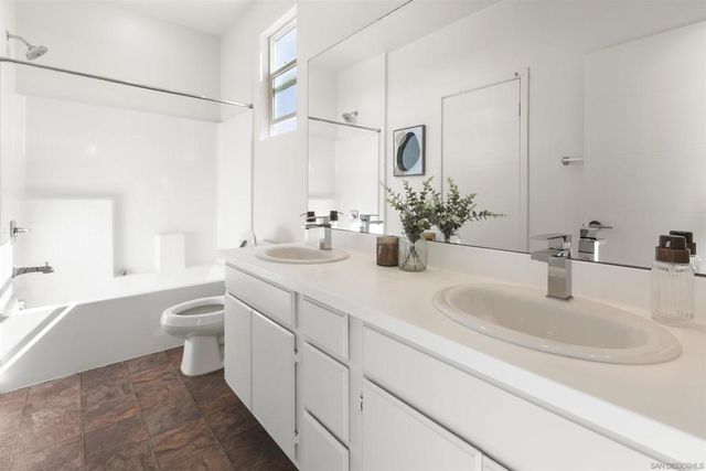 2054 Luzon 4, Chula Vista, CA 91915