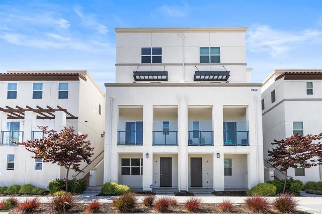 2054 Luzon 4, Chula Vista, CA 91915