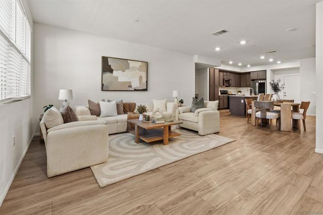 2054 Luzon 4, Chula Vista, CA 91915