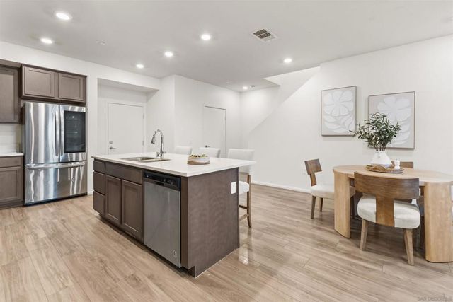 2054 Luzon 4, Chula Vista, CA 91915