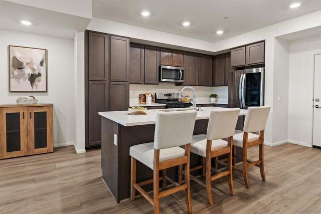 2054 Luzon 4, Chula Vista, CA 91915