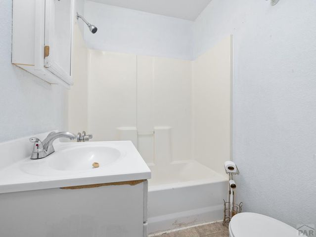 217 Veta Ave, Pueblo, CO 81004