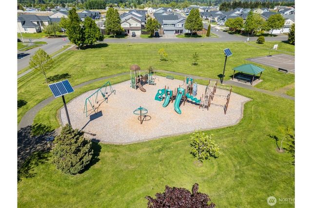 1897 Melody Way, Longview, WA 98632