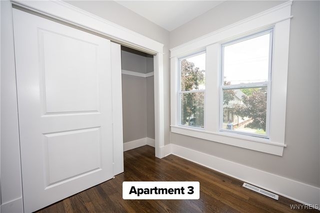 88 Schiller Street, Buffalo, NY 14206