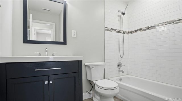 59 Sycamore Circle, Stony Brook, NY 11790