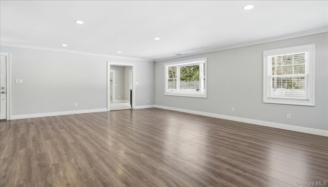 59 Sycamore Circle, Stony Brook, NY 11790