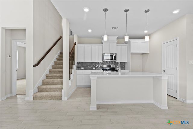 810 Waylon Circle, Killeen, TX 76542