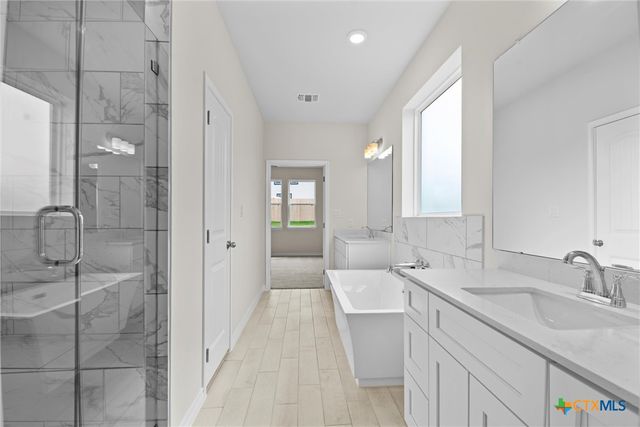 810 Waylon Circle, Killeen, TX 76542