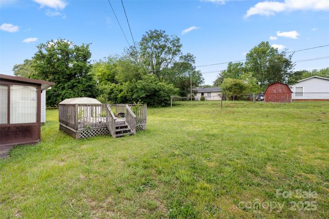 728 Dedmon Drive, Charlotte, NC 28216