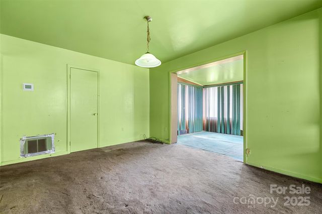 728 Dedmon Drive, Charlotte, NC 28216