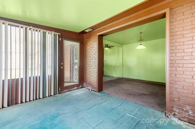 728 Dedmon Drive, Charlotte, NC 28216