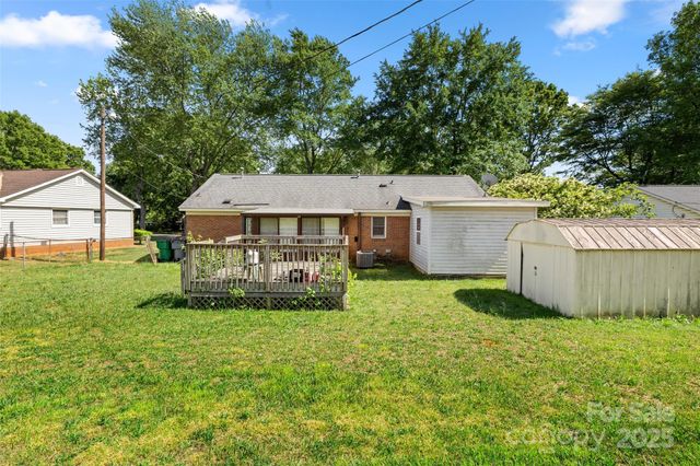 728 Dedmon Drive, Charlotte, NC 28216