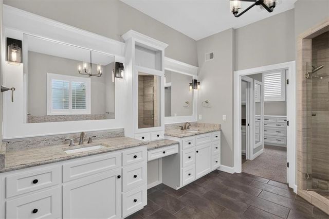 5008 W 141st Terrace, Leawood, KS 66224
