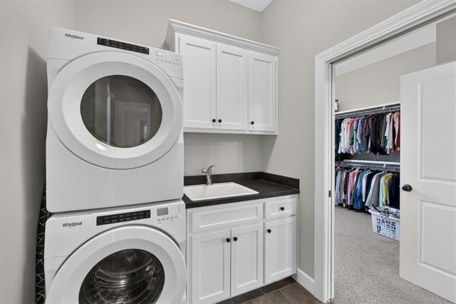 5008 W 141st Terrace, Leawood, KS 66224