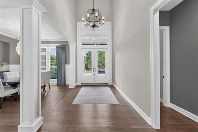 5008 W 141st Terrace, Leawood, KS 66224