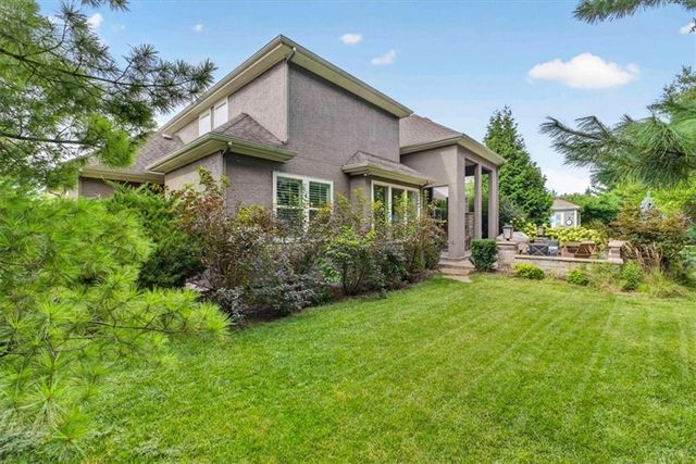 5008 W 141st Terrace, Leawood, KS 66224