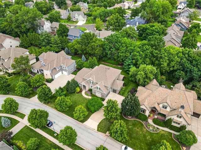 5008 W 141st Terrace, Leawood, KS 66224