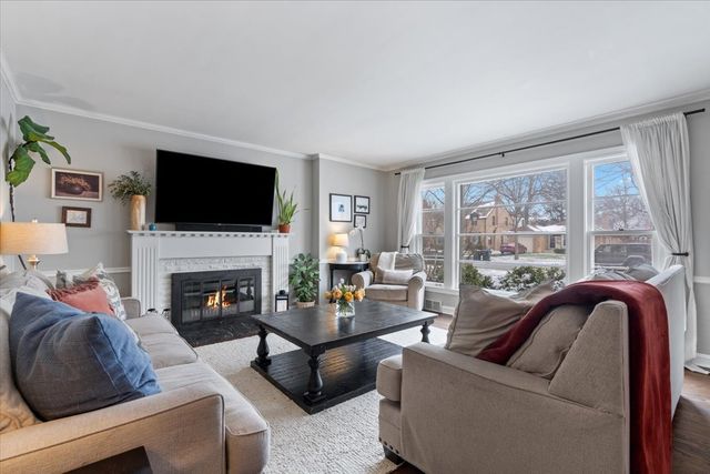 1104 S LINCOLN Avenue, Park Ridge, IL 60068
