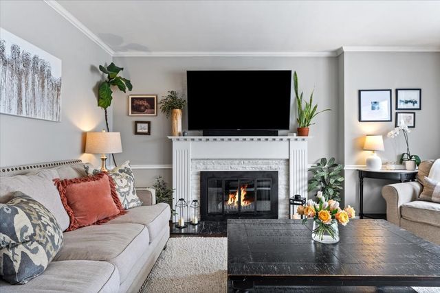 1104 S LINCOLN Avenue, Park Ridge, IL 60068