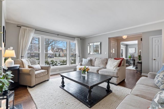 1104 S LINCOLN Avenue, Park Ridge, IL 60068