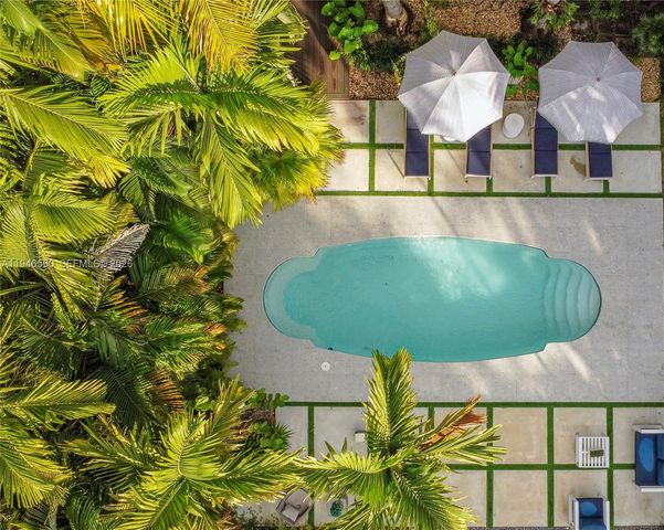 11905 NE 6th Ave, Biscayne Park, FL 33161