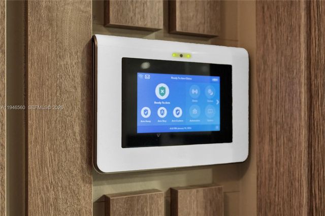 11905 NE 6th Ave, Biscayne Park, FL 33161