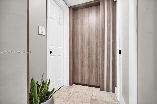 11905 NE 6th Ave, Biscayne Park, FL 33161