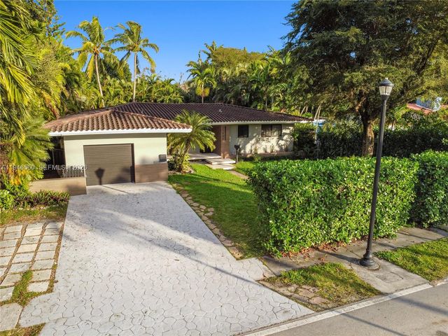 11905 NE 6th Ave, Biscayne Park, FL 33161