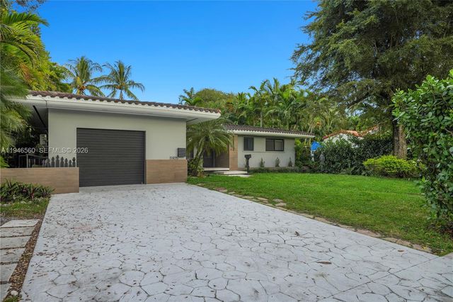 11905 NE 6th Ave, Biscayne Park, FL 33161