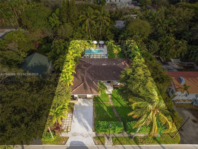 11905 NE 6th Ave, Biscayne Park, FL 33161