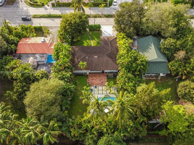 11905 NE 6th Ave, Biscayne Park, FL 33161