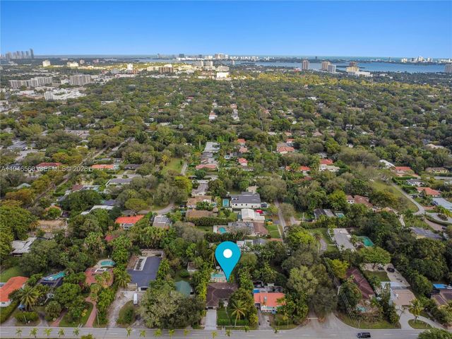 11905 NE 6th Ave, Biscayne Park, FL 33161