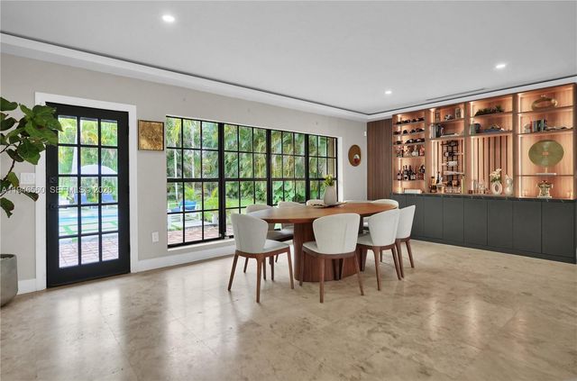 11905 NE 6th Ave, Biscayne Park, FL 33161