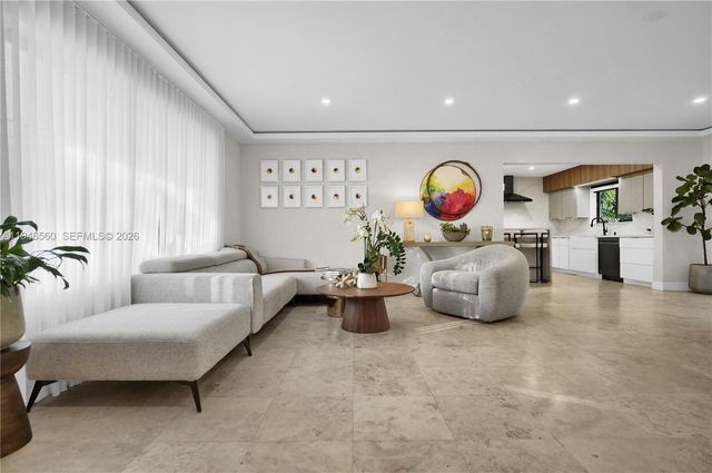 11905 NE 6th Ave, Biscayne Park, FL 33161