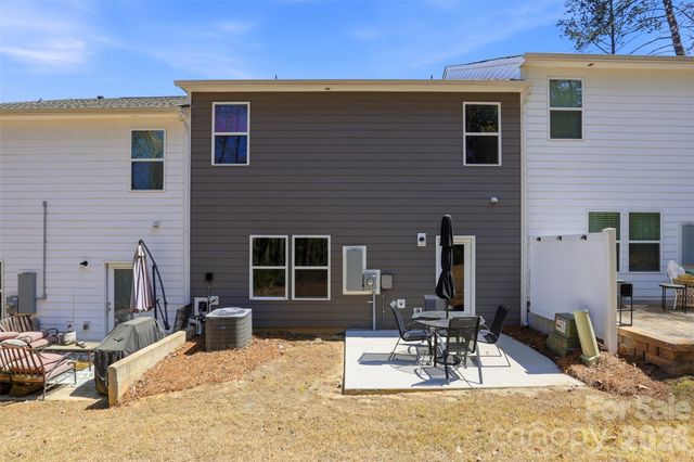 1117 Streamside Lane, York, SC 29745