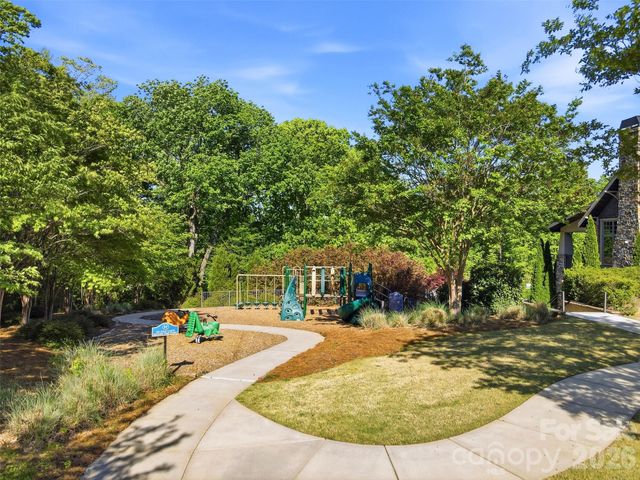 1117 Streamside Lane, York, SC 29745