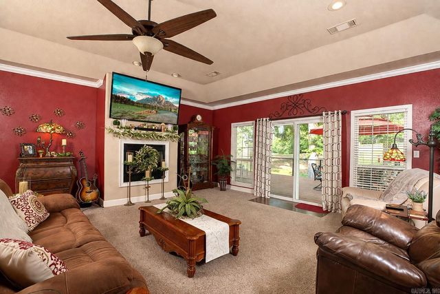 256 independence Drive, Hot Springs, AR 71913