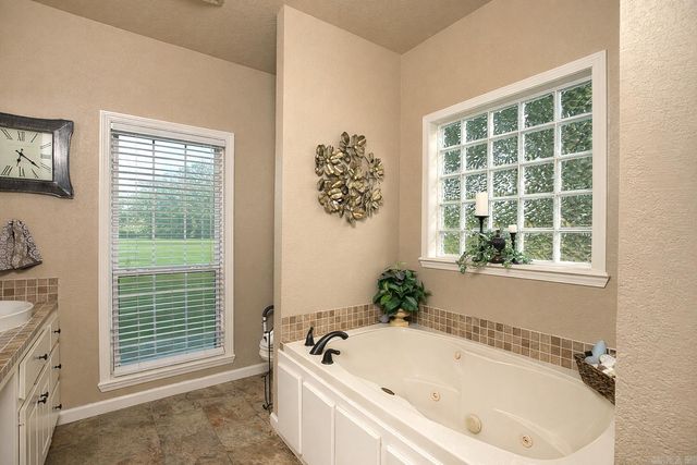 256 independence Drive, Hot Springs, AR 71913