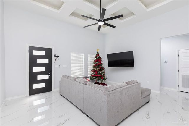 910 Bella Avenue, Alamo, TX 78516