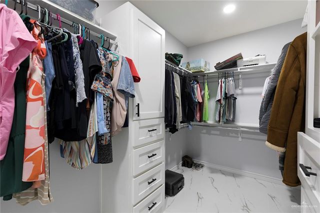 910 Bella Avenue, Alamo, TX 78516