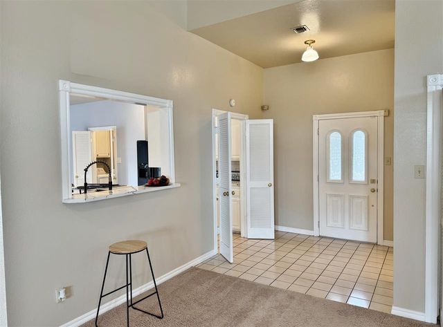 802 NW Hampton CT, Lawton, OK 73505