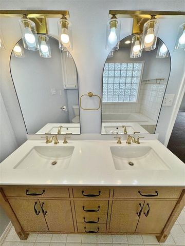 802 NW Hampton CT, Lawton, OK 73505