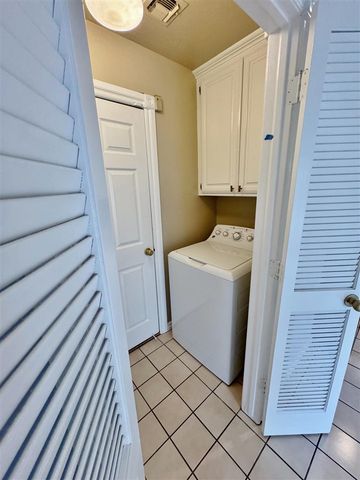 802 NW Hampton CT, Lawton, OK 73505