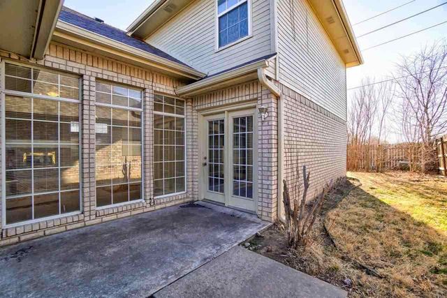 802 NW Hampton CT, Lawton, OK 73505